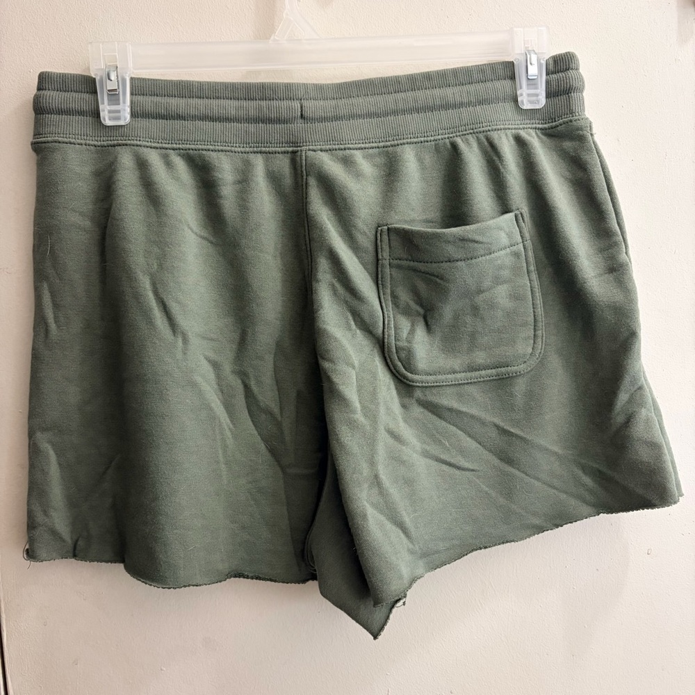 Secret Treasures Olive Athletic Shorts - Picture 5 of 5
